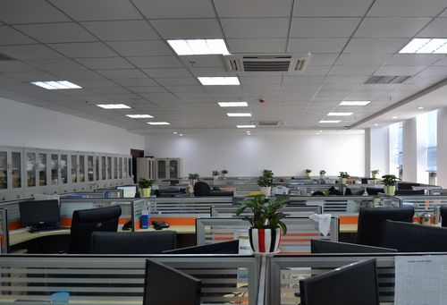 硫化皮帶施工廠家：鋼絲輸煤皮帶熱硫化接頭未硫化中墊膠該怎么選？:硅膠墊廠家